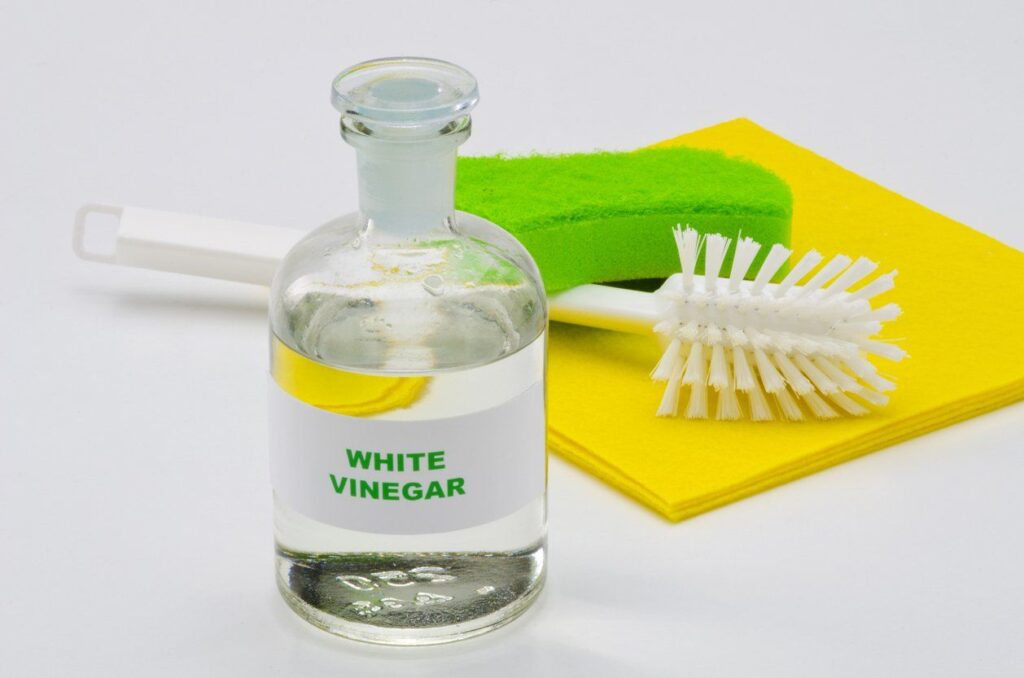How To Clean With Vinegar