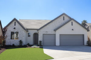 2210 N Hilton St – Lot 34